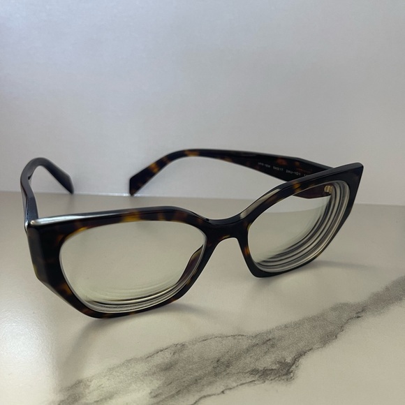 Prada Frames - Picture 6 of 9